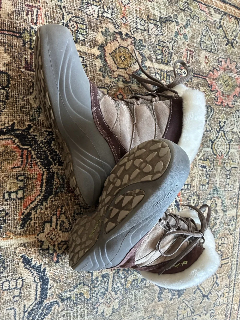 Columbia Brown and White Insulated Winter Lace-Up Boots